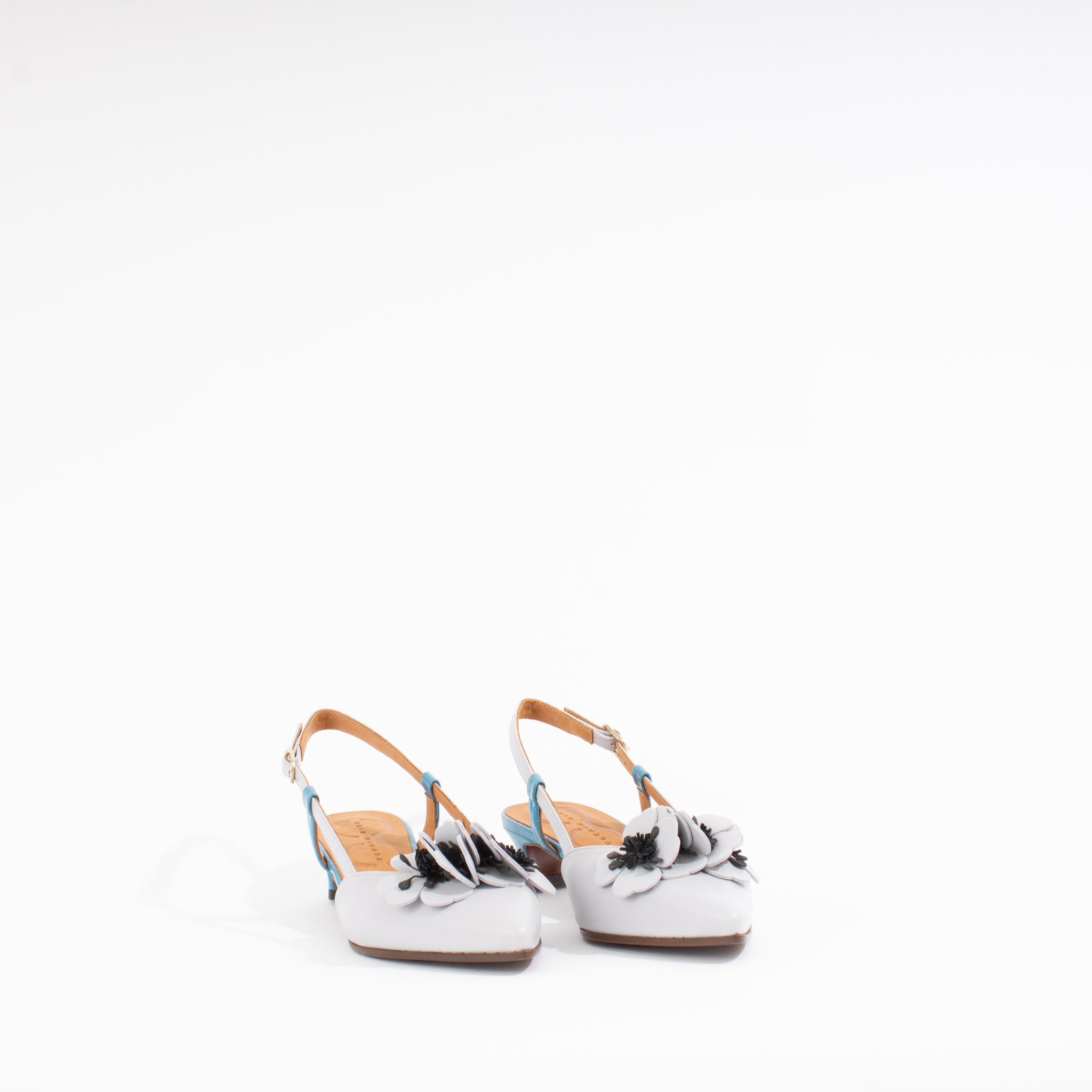 CHIE MIHARA – Shoes On King