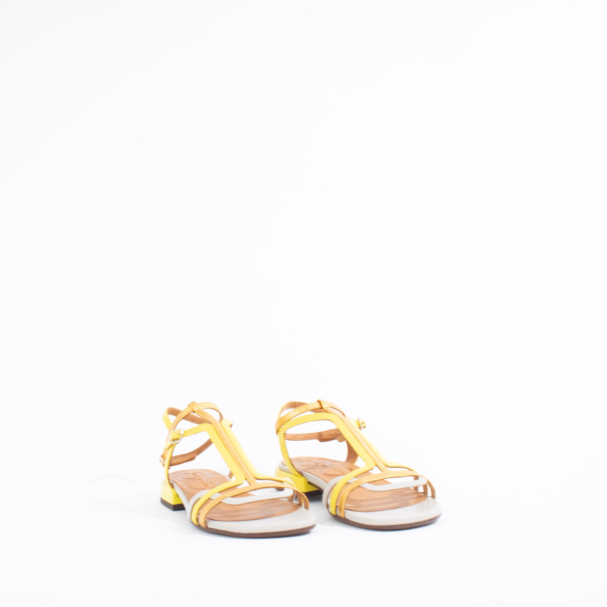 CHIE MIHARA – Shoes On King