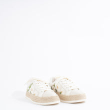 Load image into Gallery viewer, AZALIA | WHITE FLORAL RAFFIA
