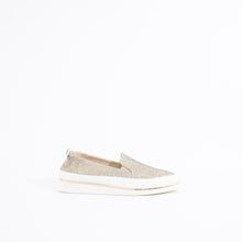 Load image into Gallery viewer, QUIN | CAMEL RAFFIA
