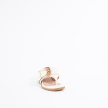 Load image into Gallery viewer, SIDE WEDGE BUCKLE | BEIGE
