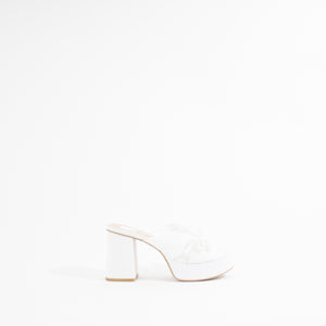 BLARE | WHITE FABRIC