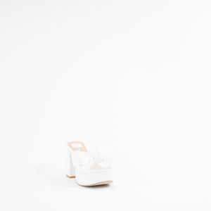 BLARE | WHITE FABRIC