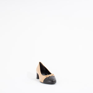 CAP TOE PUMP | GINGER SHORTBREAD/BLACK