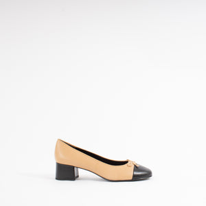 CAP TOE PUMP | GINGER SHORTBREAD/BLACK