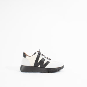 A2476 | WHITE/MILK/BLACK