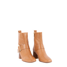 Load image into Gallery viewer, DUTCH | CAMEL LEATHER
