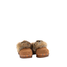 Load image into Gallery viewer, FADIA | CINNAMON SUEDE
