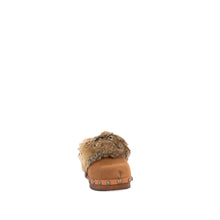 Load image into Gallery viewer, FADIA | CINNAMON SUEDE
