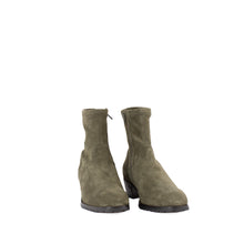Load image into Gallery viewer, OLEG | OLIVE SUEDE

