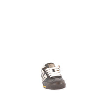 Load image into Gallery viewer, LEON W26 | TAUPE BUTTER
