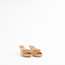 Load image into Gallery viewer, ODOM | CAMEL SUEDE
