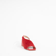 Load image into Gallery viewer, MOLKE | RED SUEDE
