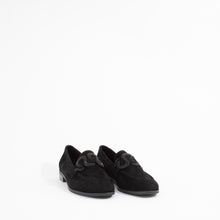 Load image into Gallery viewer, KESAR | BLACK SUEDE
