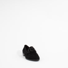 Load image into Gallery viewer, KESAR | BLACK SUEDE
