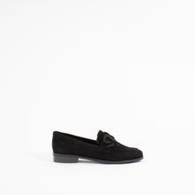 Load image into Gallery viewer, KESAR | BLACK SUEDE
