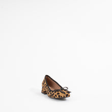 Load image into Gallery viewer, SUZY PUMP | LEOPARD
