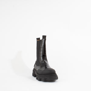 CLEATED MID CHELSEA BOOT | BLACK CROCO