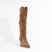 Load image into Gallery viewer, RAJ | BROWN SUEDE
