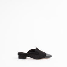 Load image into Gallery viewer, CECILE MULE FUR | BLACK
