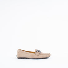 Load image into Gallery viewer, AIKER | TAUPE SUEDE
