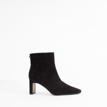 Load image into Gallery viewer, SAIGE | BLACK SUEDE
