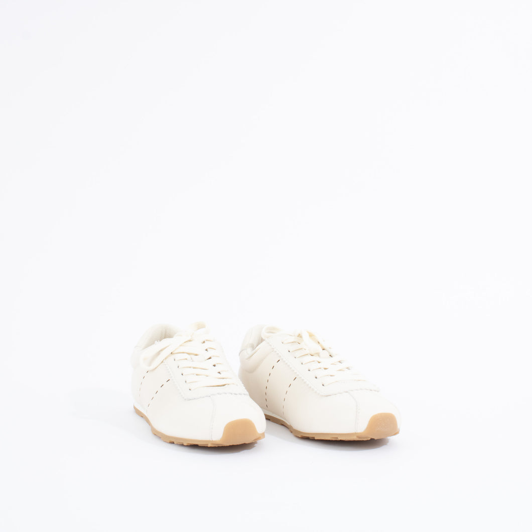 TROPHY | IVORY