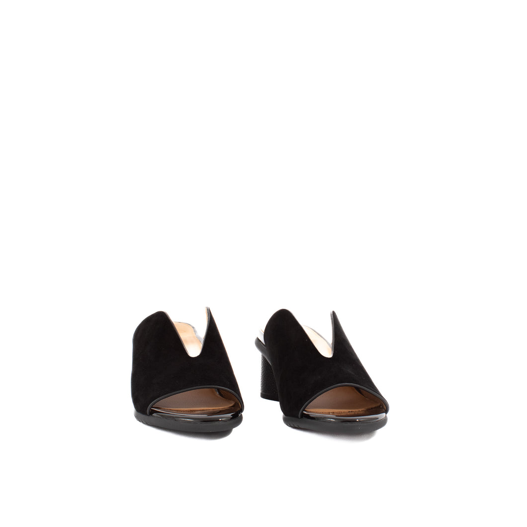 ULKA | BLACK SUEDE