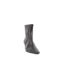 Load image into Gallery viewer, WALLY ANKLE BOOT | BLACK
