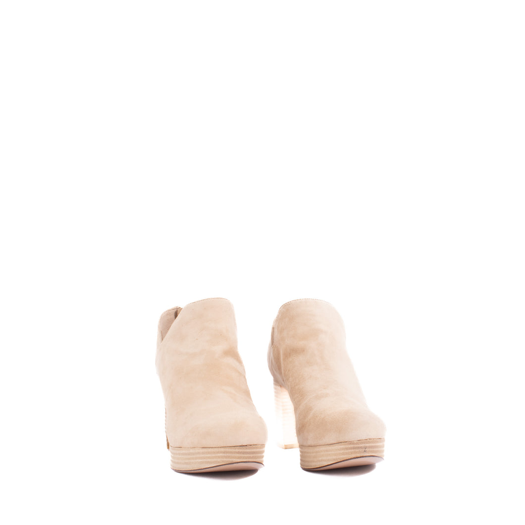 LESIA | LATTE SUEDE