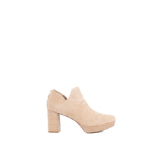 Load image into Gallery viewer, LESIA | LATTE SUEDE
