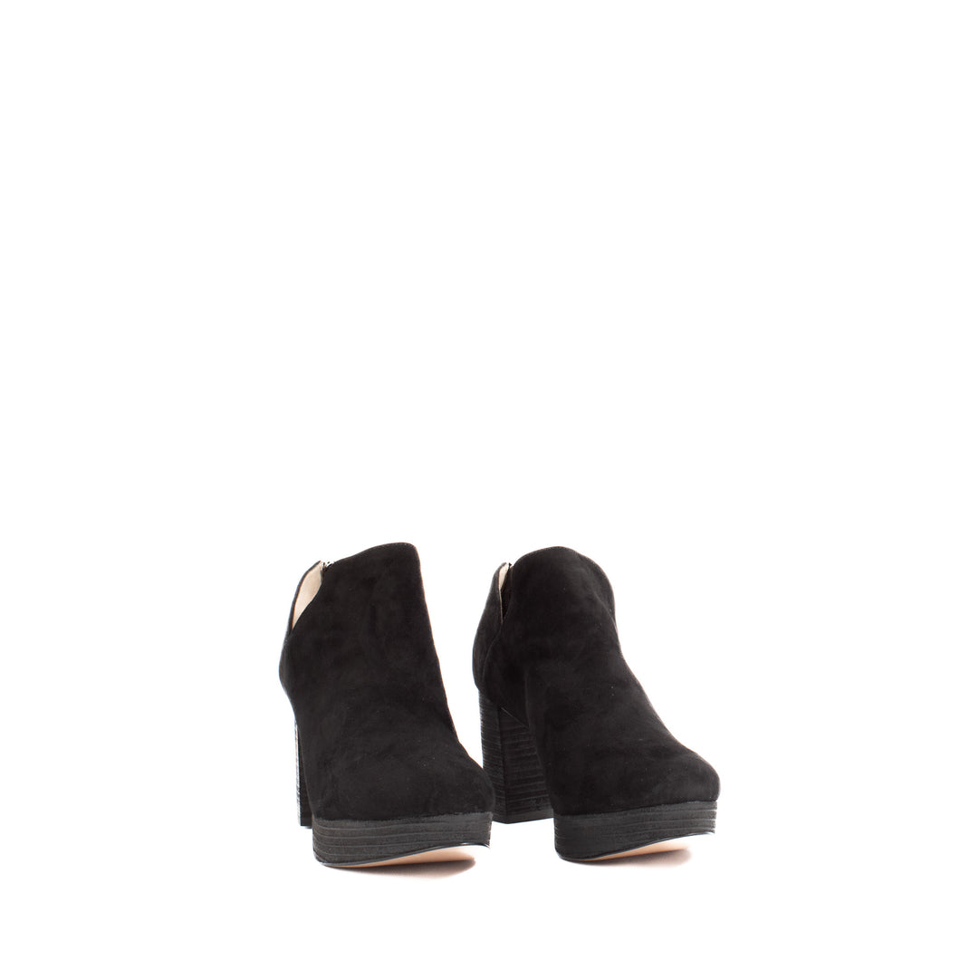 LESIA | BLACK