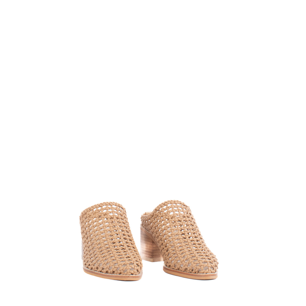 CAPS | TAN