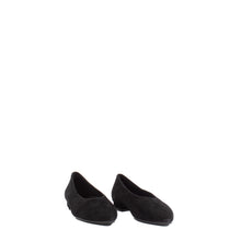 Load image into Gallery viewer, GRACIE | BLACK SUEDE
