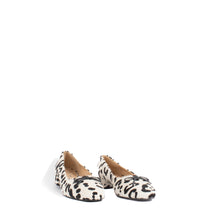 Load image into Gallery viewer, MABEL | WHITE/BLACK

