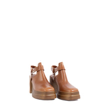 Load image into Gallery viewer, HYBRID HARNESS BOOT | CHESTNUT
