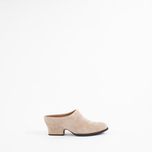 Load image into Gallery viewer, JIYA | TAUPE SUEDE
