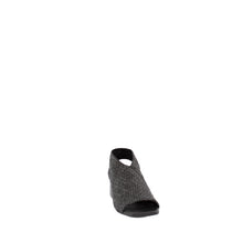 Load image into Gallery viewer, MAYLA | BLACK STRETCH STRAW
