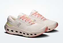 Load image into Gallery viewer, CLOUDRUNNER 3 WOMEN | IVORY/DEW
